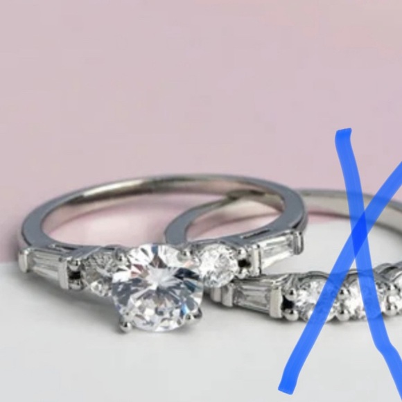 JUST IN! Single Band Gold filled Wedding ring 💍 - Picture 8 of 8